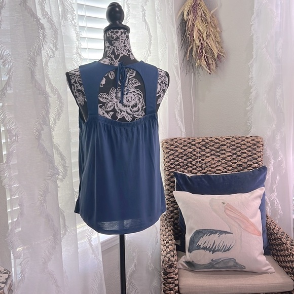 NWT banana republic factory top - Picture 4 of 9